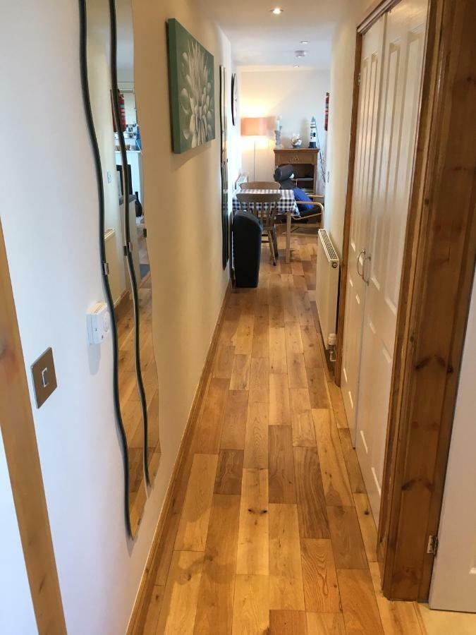 Crud Yr Awel Apartment Y Felinheli Exteriör bild